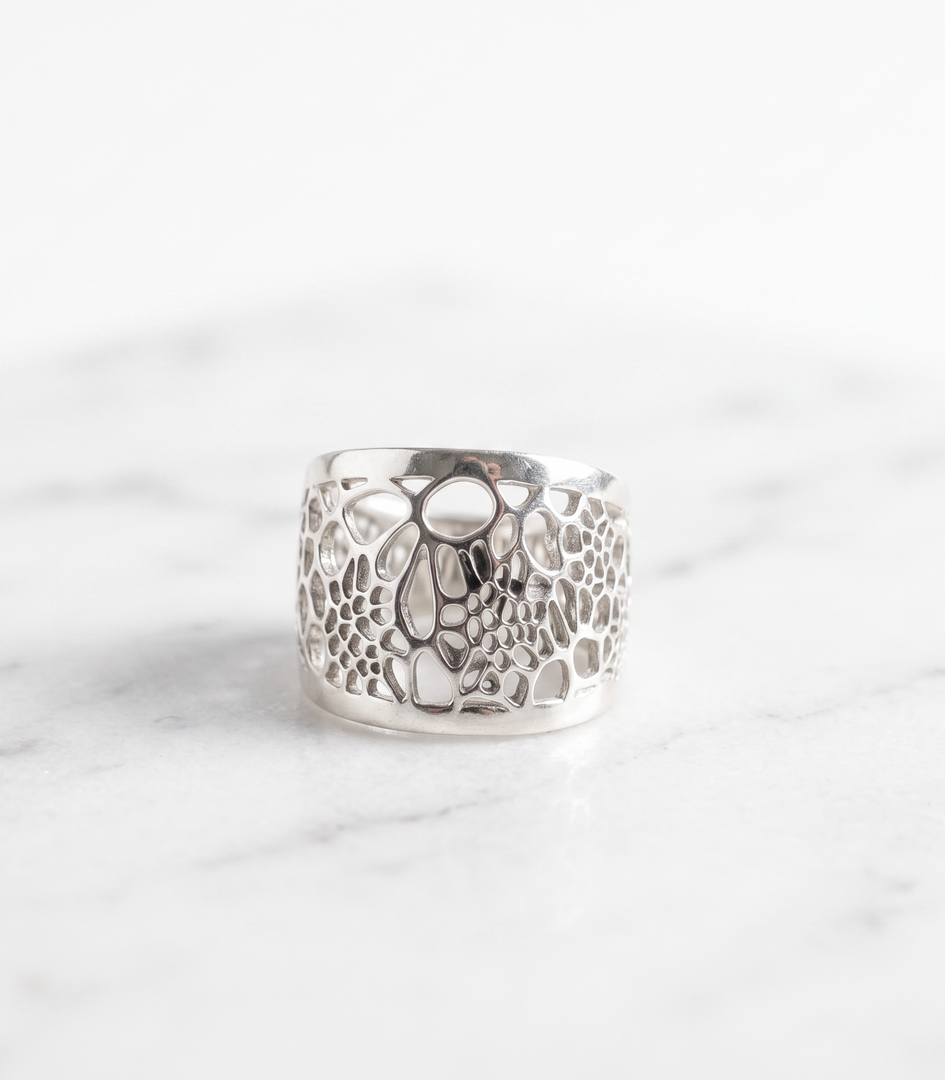 Anello Origine in Argento 925, gioiello contemporaneo dal design organico