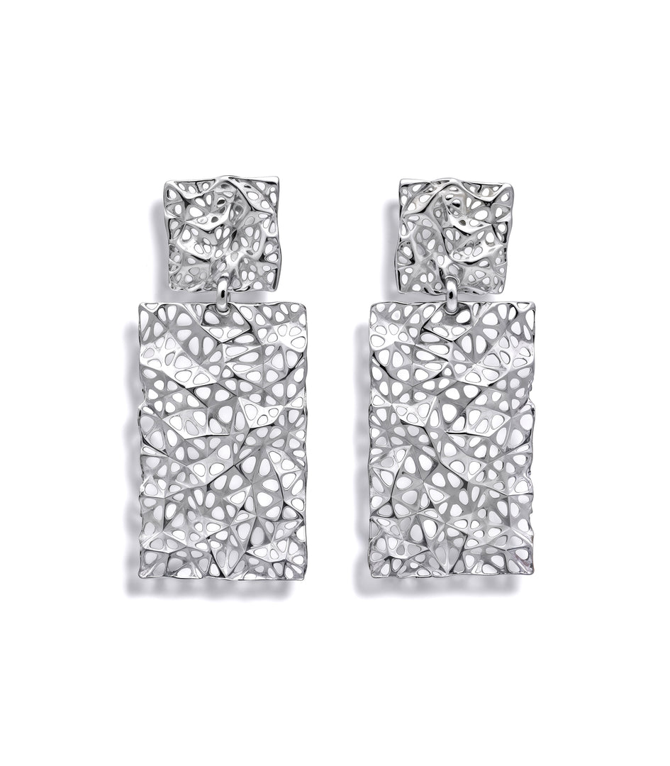 Orecchini Essenza in argento 925 su sfondo neutro - Anidi Design